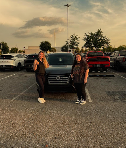 Mclarty Daniel Nissan Service