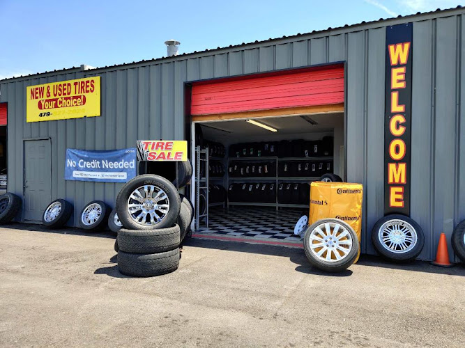 Paco's Tires Express Service