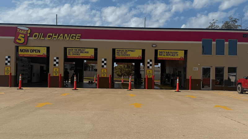 Take 5 Oil Change