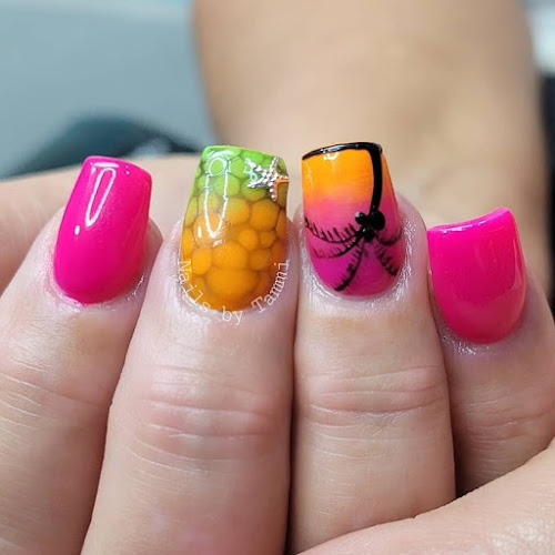 Nails by Tammi (Inside KB Lash)