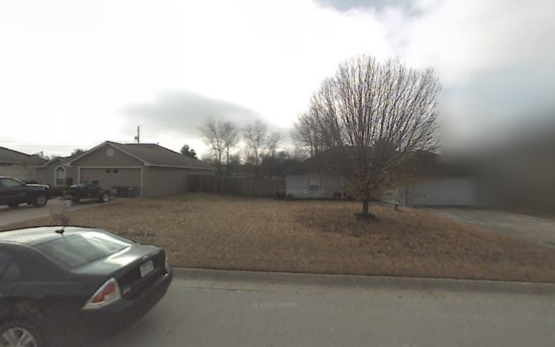 Roofing Contractors - Lowell