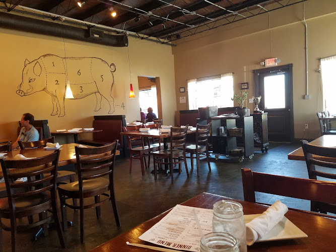 Tusk & Trotter American Brasserie Bentonville