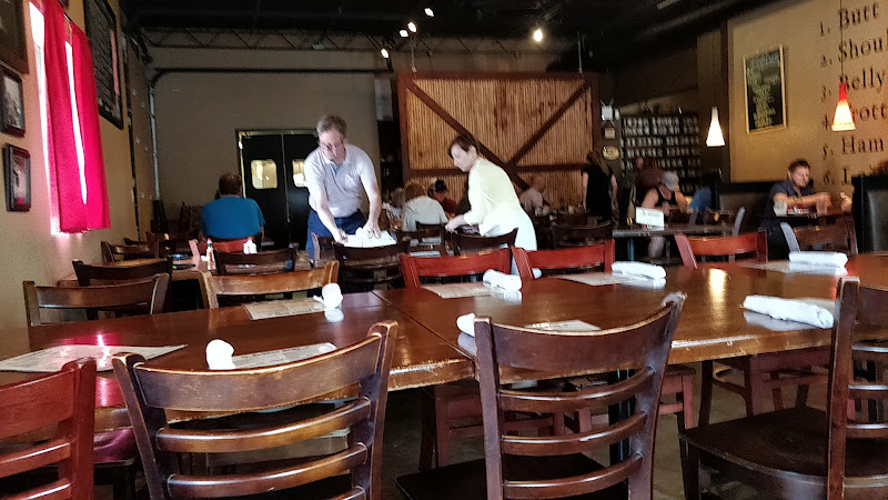 Tusk & Trotter American Brasserie Bentonville