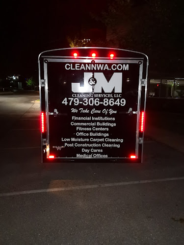 J & M Cleaning Services LLC