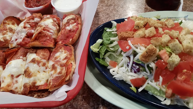 Gusano's Pizzeria