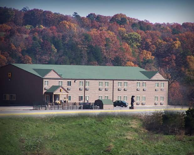 Booneslick Lodge
