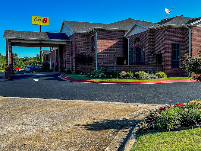 Super 8 by Wyndham Lowell/Bentonville/Rogers Area