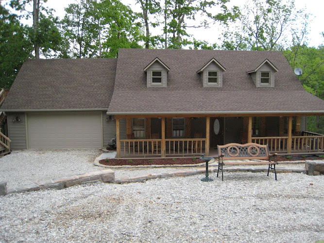 Captains Quarters, 5 Bedroom 3.5 Baths, Sleeps 12, BEAVER LAKE, Arkansas Vacation Rental