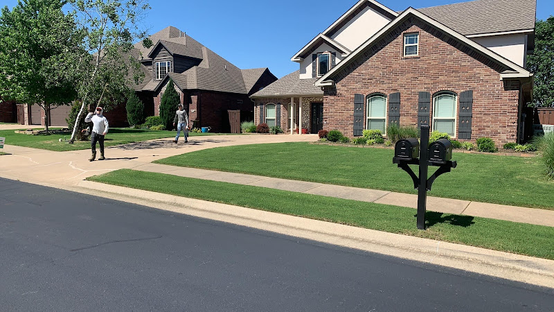 Blake and the Boys Lawncare Bentonville